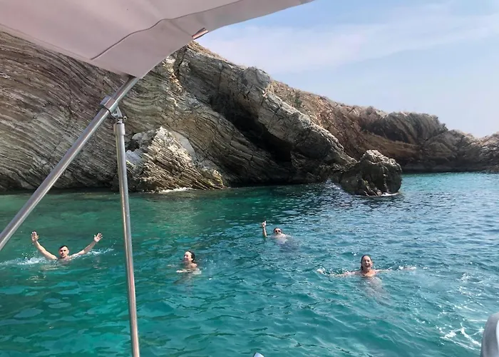 Hotel na wodzie Roxer Boat Tours Saranda